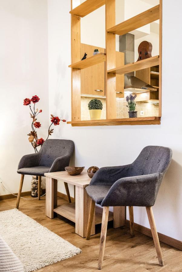 Downtown Charm With Balcony And Garden View Apartment Budapesta Exterior foto