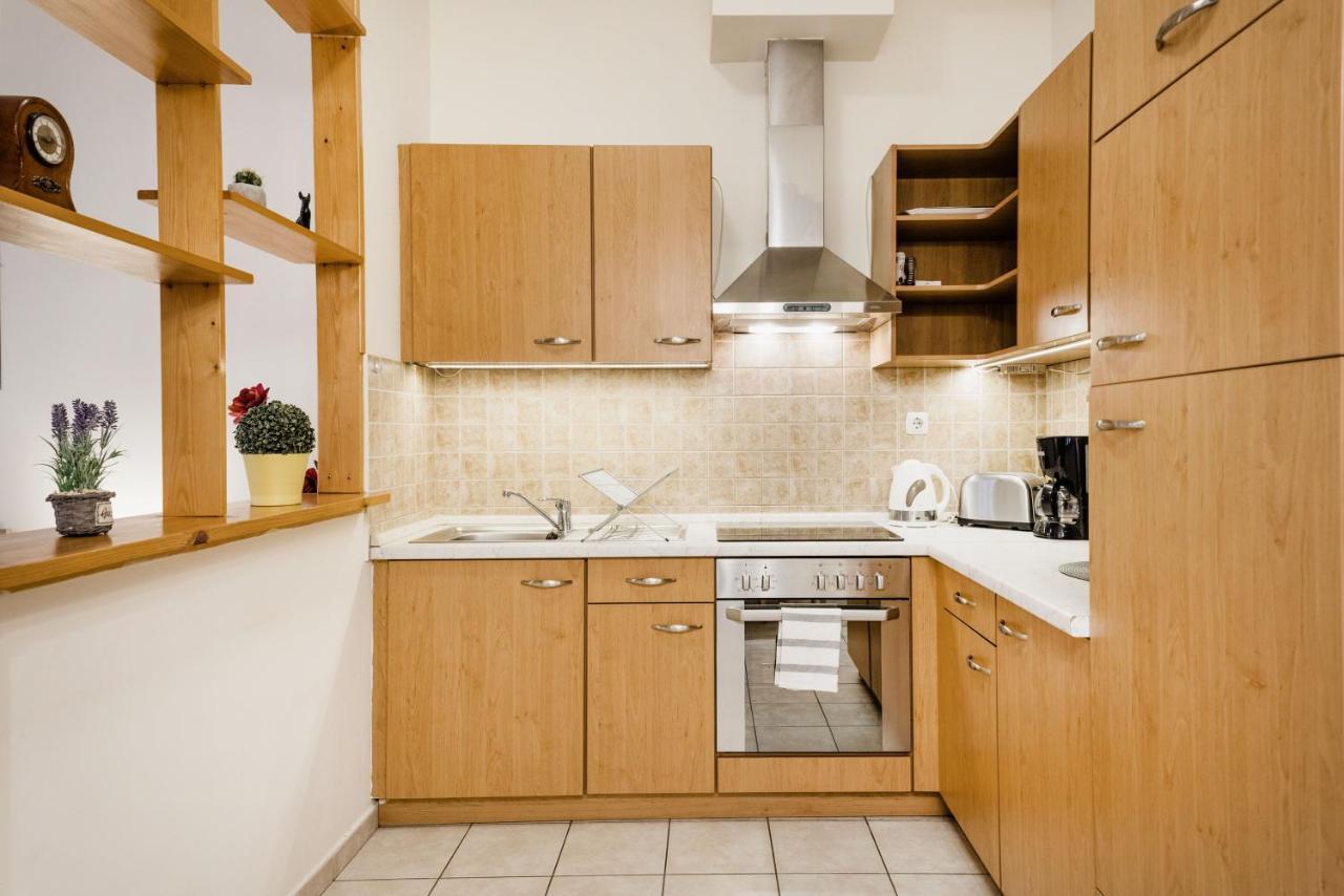 Downtown Charm With Balcony And Garden View Apartment Budapesta Exterior foto